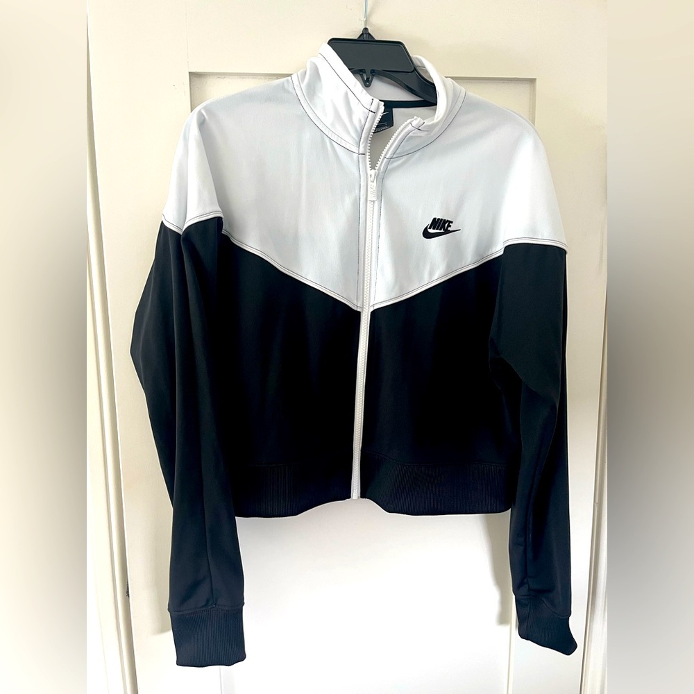 Super cute b/w Nike jacket